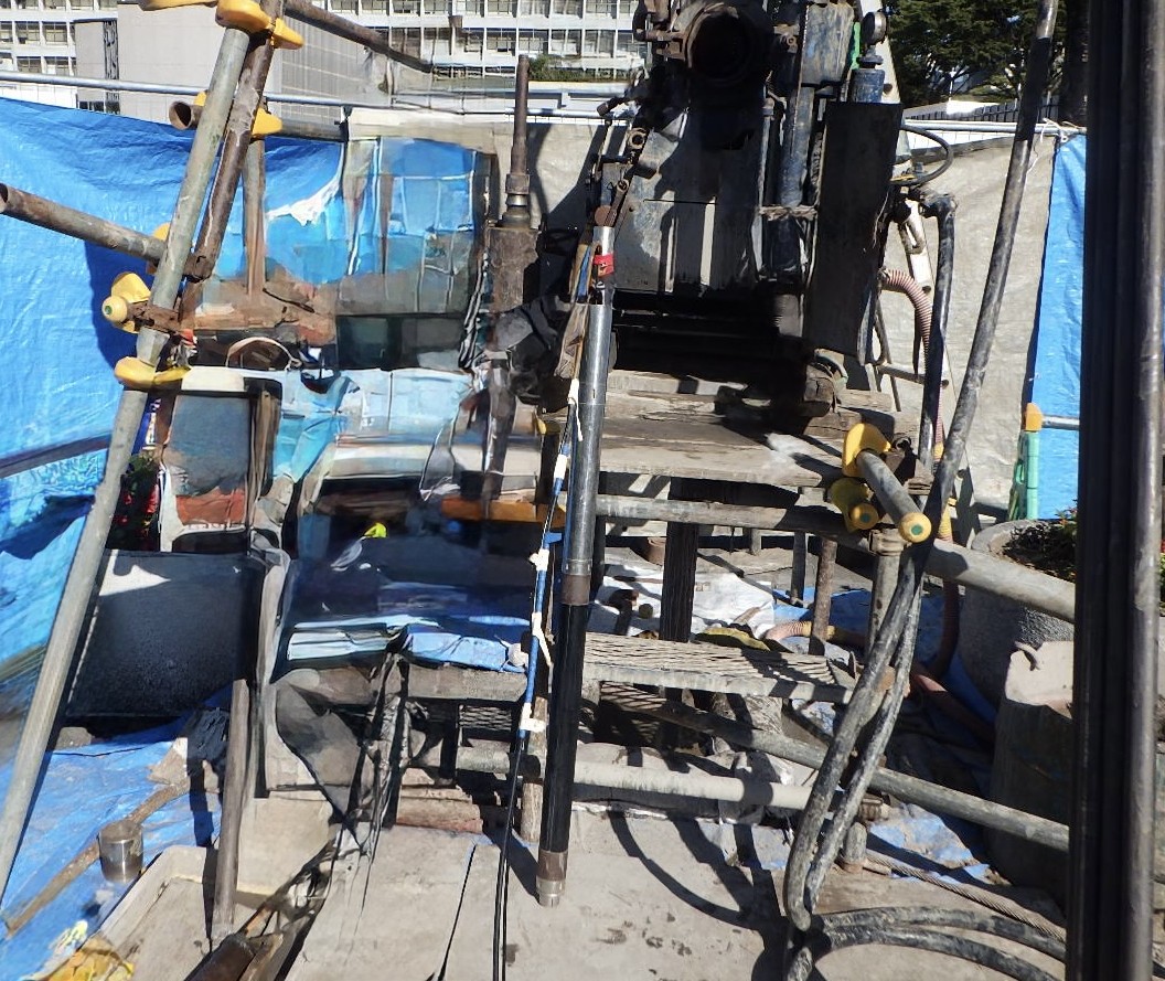 孔内水平載荷試験の画像